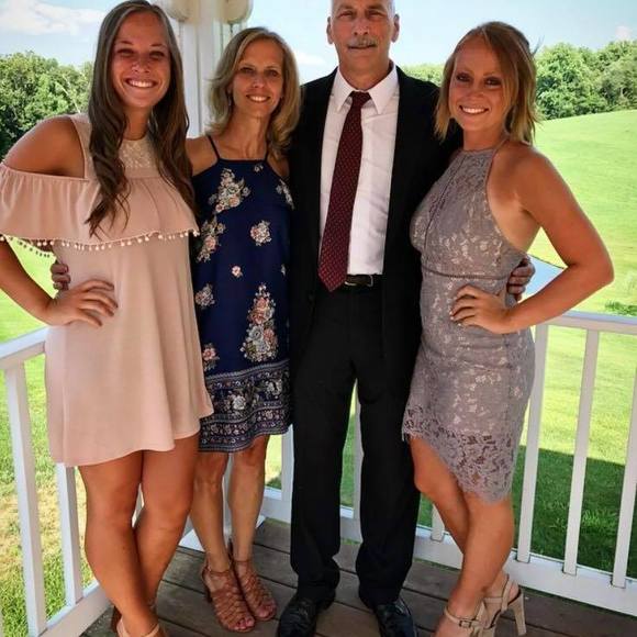 Meet your Posher, Brooke - Picture 1 of 1